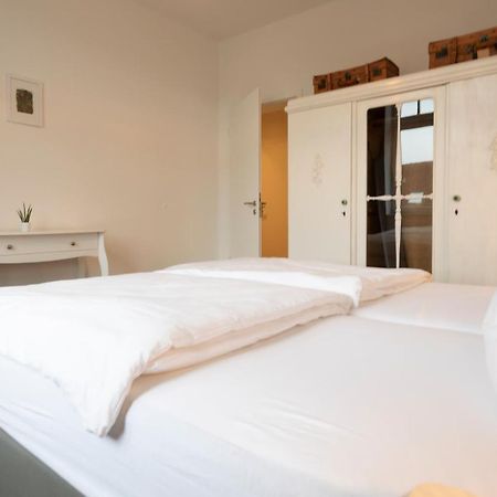 Jaybnb - Apartment Direkt Am Hafen Mit Terrasse Und Uhd Tv Dortmund Kültér fotó